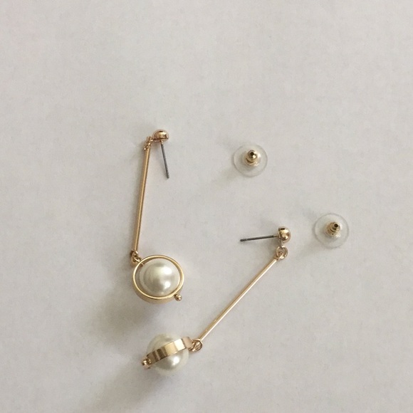 NWT Adrienne Vittadini Studio Drop Pearl Earrings - Picture 5 of 6